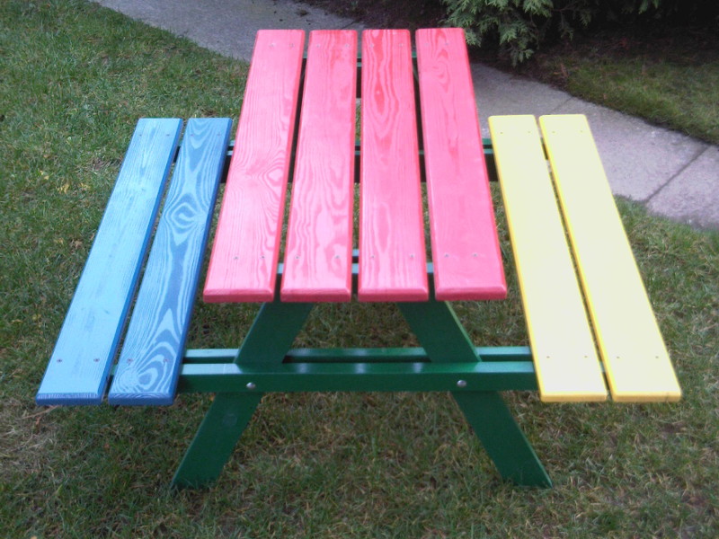 Table with benches for children